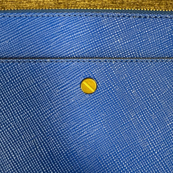 J. Crew Italian Leather Medium Sized Pouch in Blue with Gold Accents. - Picture 6 of 8